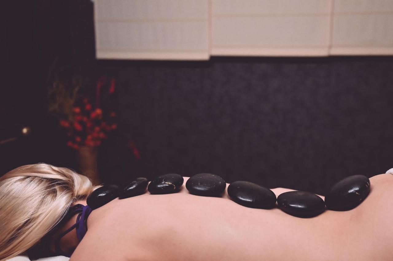 Grand Hotel فيلينغراد المظهر الخارجي الصورة Hot stone massage