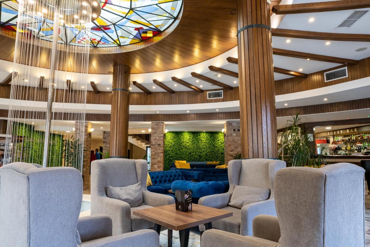 Grand Hotel فيلينغراد المظهر الخارجي الصورة Lobby