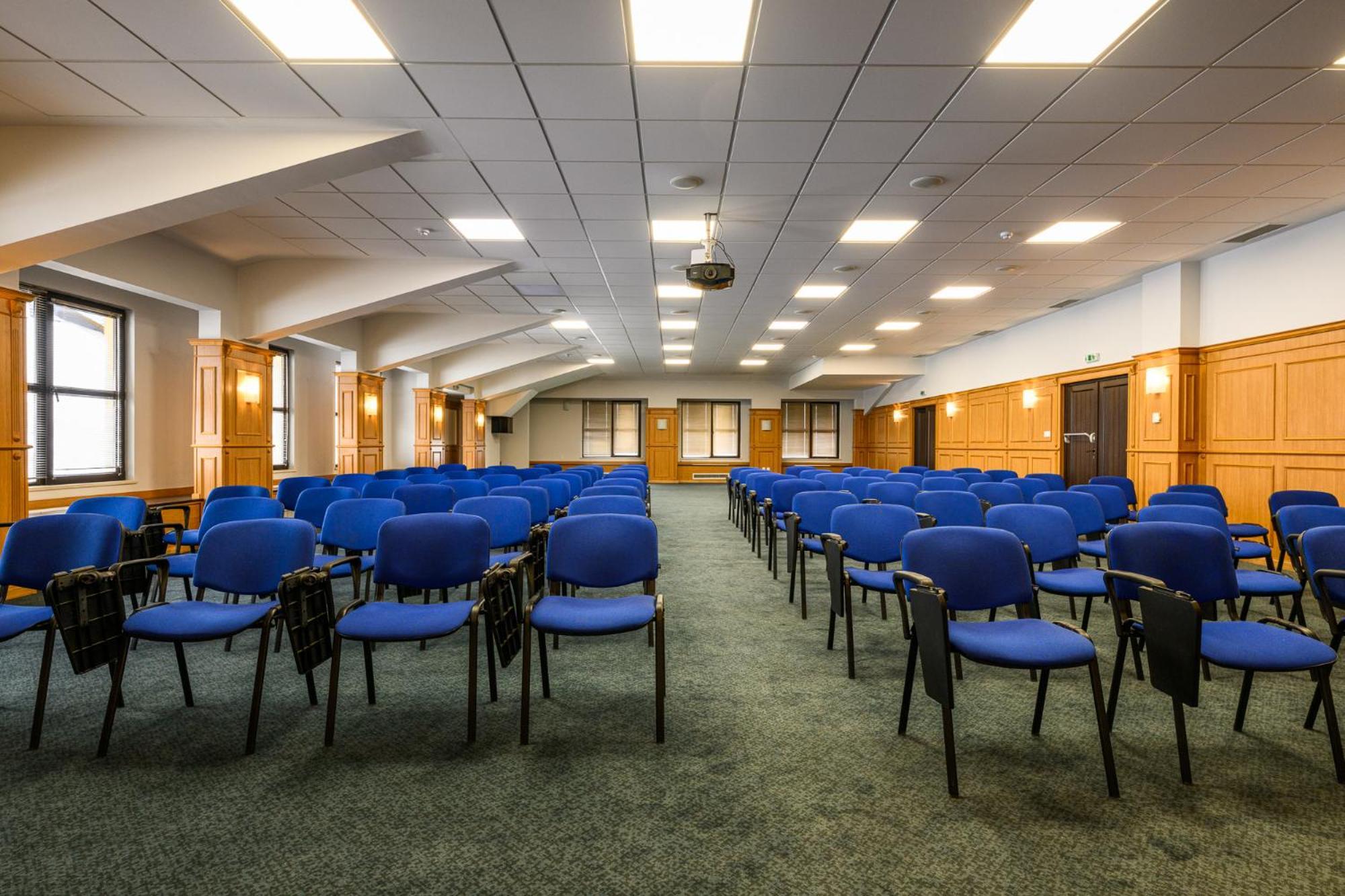 Grand Hotel فيلينغراد المظهر الخارجي الصورة The main conference room