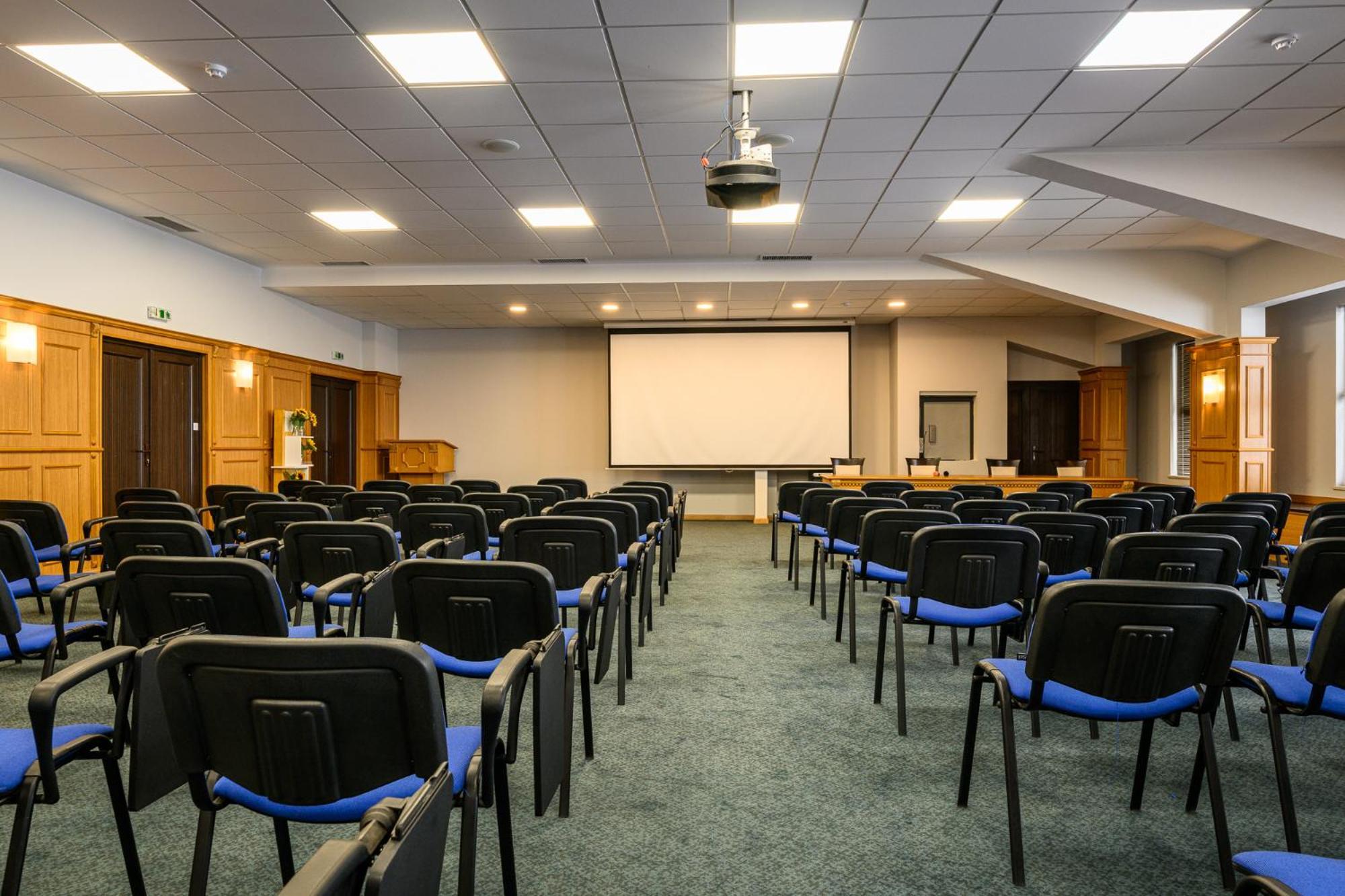 Grand Hotel فيلينغراد المظهر الخارجي الصورة The main conference room