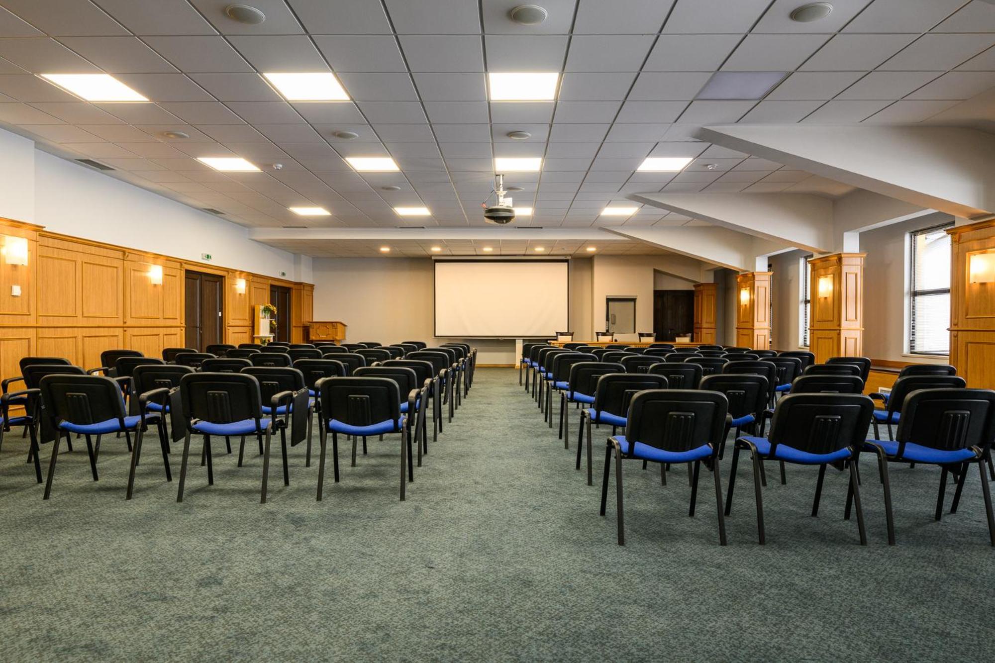 Grand Hotel فيلينغراد المظهر الخارجي الصورة The main conference room